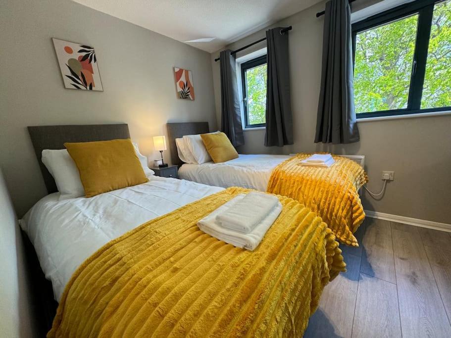 2 Bedroom House With Parking & Garden Appartement